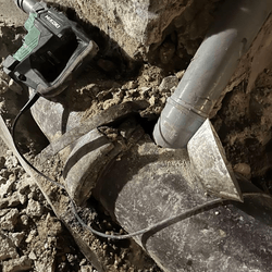 társasház karbantartás referencia bontás előtt