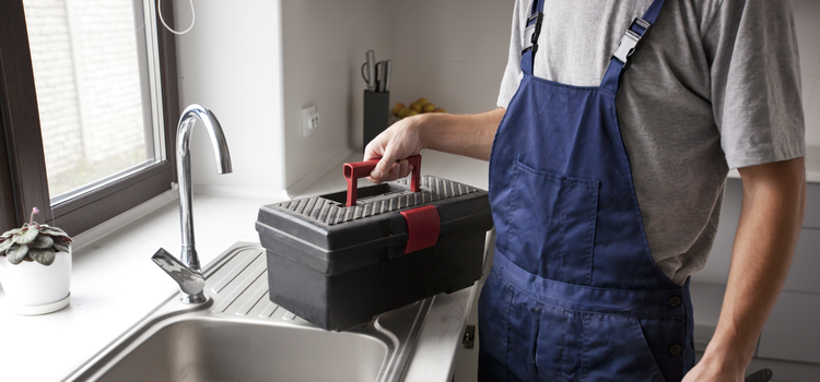 Vízvezeték szerelő Budapest Pest és Fejér megye területén 0-24 elérhető